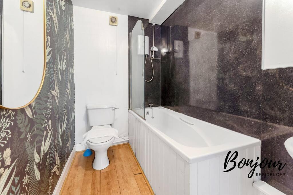 Monge Suite Old Town 2Br-1Ba, Near Royal Mile By Bonjour Residences 爱丁堡 外观 照片