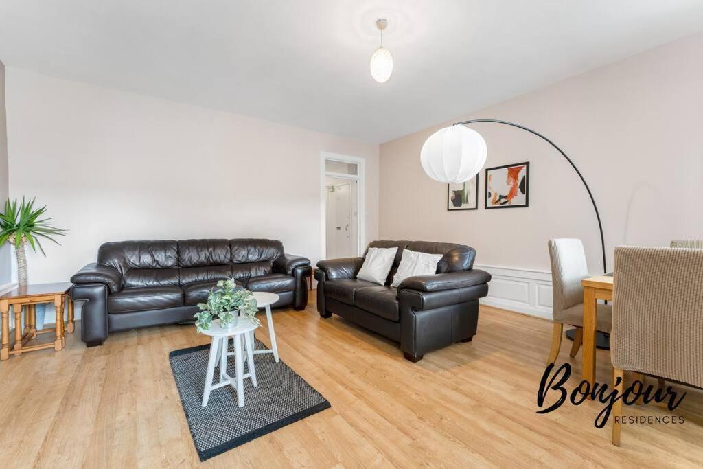 Monge Suite Old Town 2Br-1Ba, Near Royal Mile By Bonjour Residences 爱丁堡 外观 照片